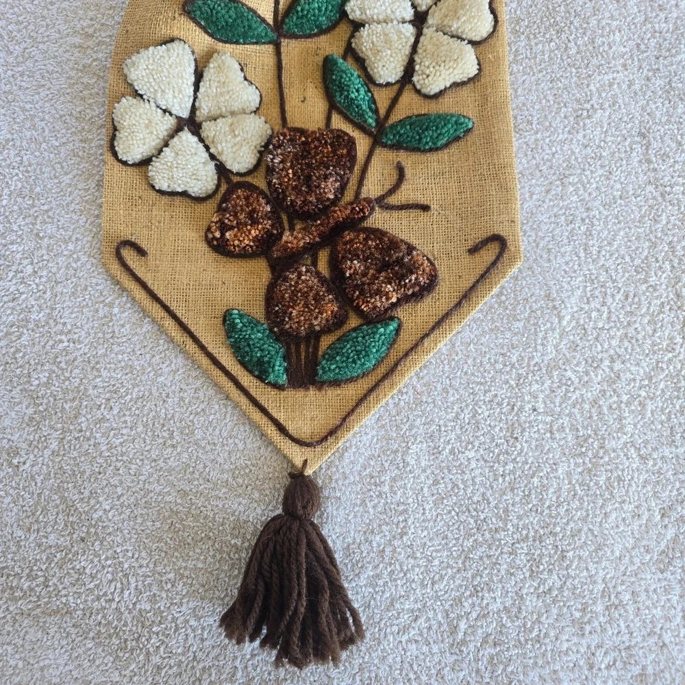 Vtg 1970's BOHO Burlap Flower Butterfly Latch Hook Completed Rug Wall‎ Hanging
